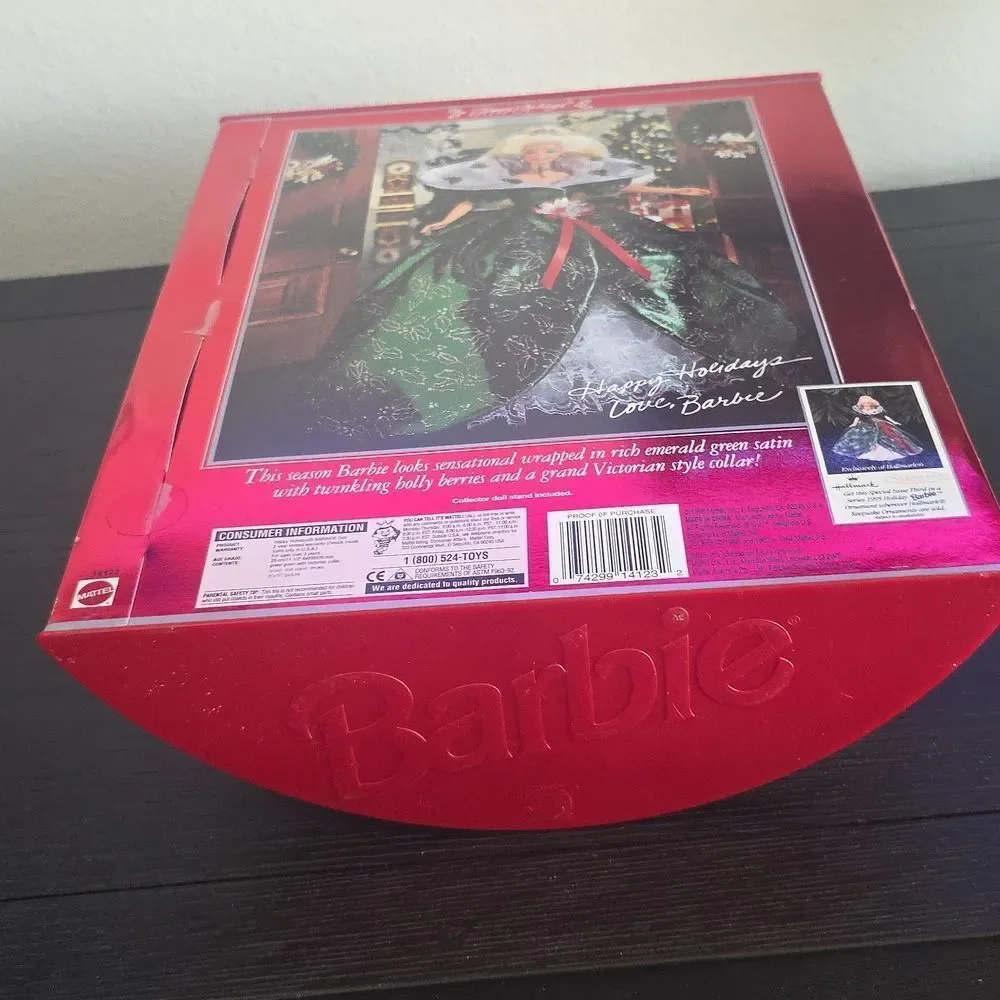 BRAND NEW 1995 HAPPY HOLIDAYS BARBIE SPECIAL EDITION IN SILVER GREEN GOWN R3